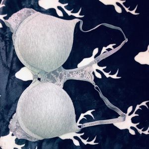 Victoria secret bra!